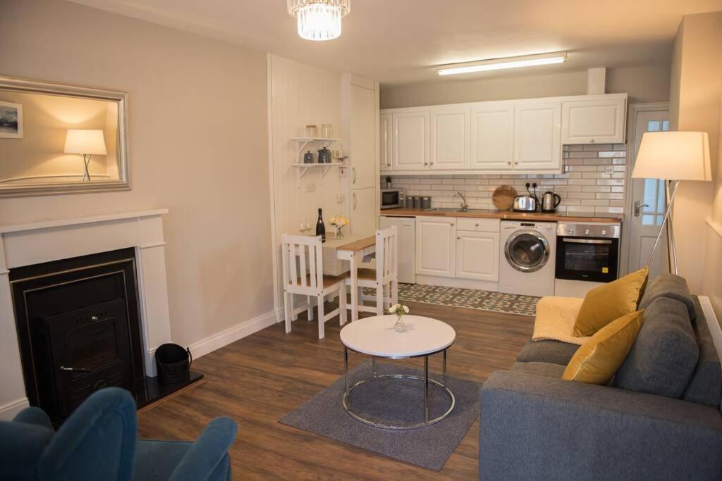 The Chalet Town Centre Dunglow Exterior foto